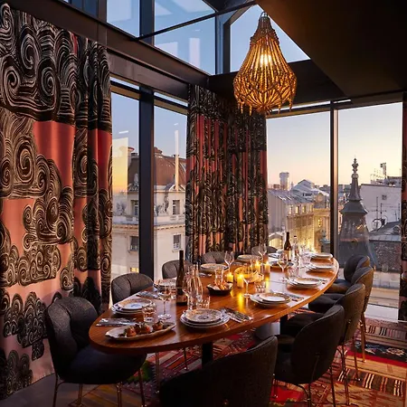 Hotel Mama Shelter 4*